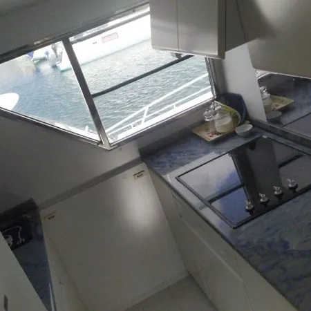 보트호텔 Yacht Leopard S - Feel The Sea *